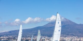 La Vesuvio Race fa rotta su Napoli: meno di un mese alla partenza, cinquanta iscritti, tre percorsi per la regata del Vulcano