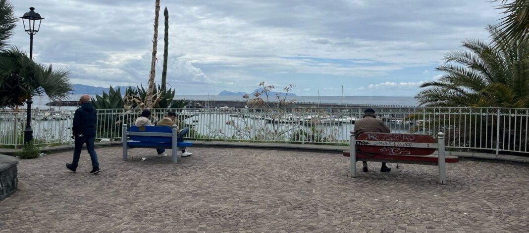 Torre del Greco, una targa per ricordare le vittime del Moby Prince