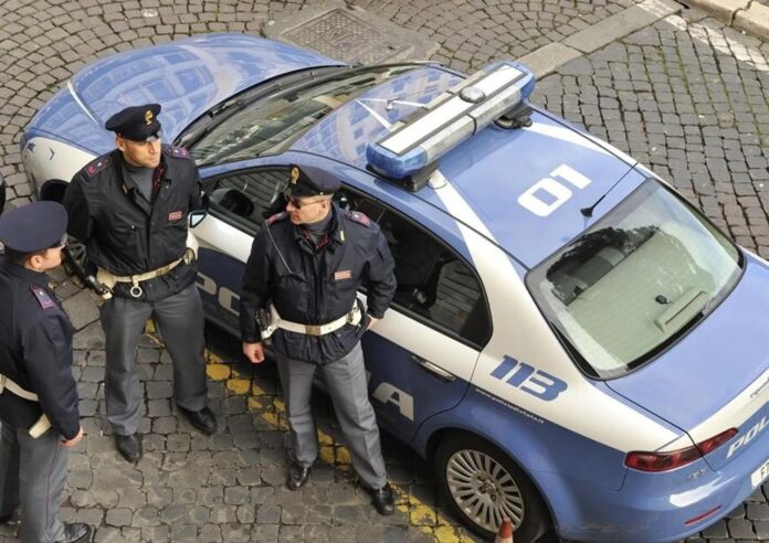 Napoli, blitz contro il clan Sesso e Mazzarella: cinque arresti per estorsione e tentato omicidio