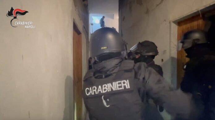 Napoli, Ercolano, zona Vesuviana e costiera Sorrentina: operazione antidroga dei carabinieri