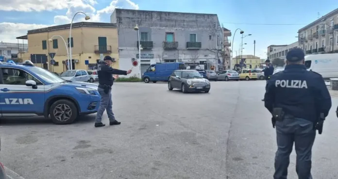 Ponticelli: sorpresi con armi e droga. Arrestato un 29enne e un 24enne