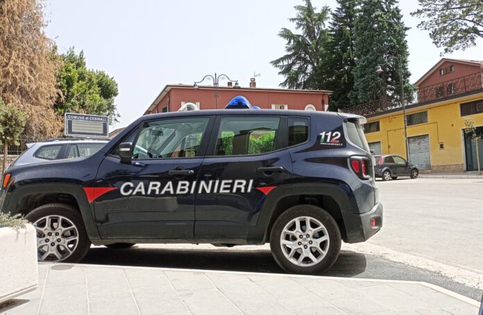 Lettere, 17enne minaccia e aggredisce un coetaneo per mesi: scatta la misura cautelare