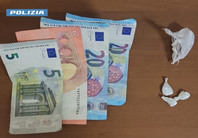 Napoli, Porta Nolana: scoperto nuovamente con dosi di droga. Arrestato 55enne