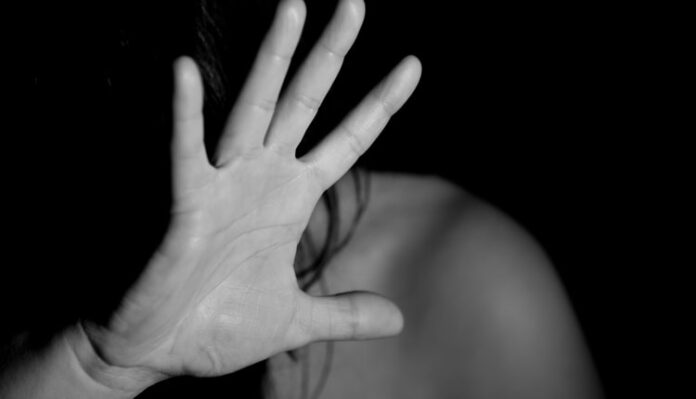 In netto calo nel 2024 gli omicidi con vittime donne, aumentano le donne che denunciano