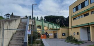 Pozzuoli, scuole chiuse anche oggi dopo il terremoto ai Campi Flegrei