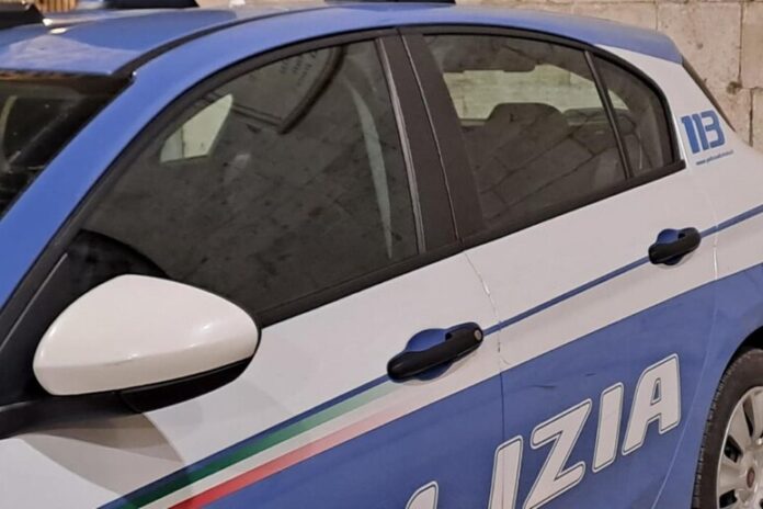 Napoli, blitz della Polizia: tre arresti per spaccio nelle ultime ore