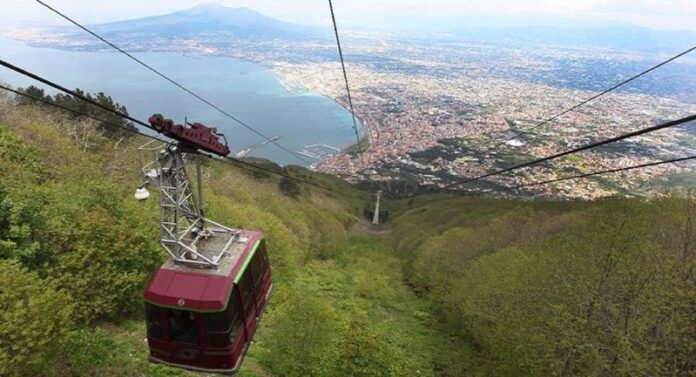 Funivia del Faito, indagini sui freni: anomalie note dal 2023