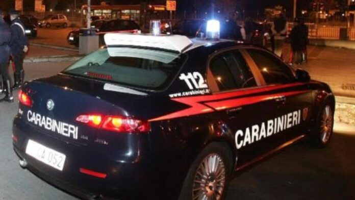 Napoli, inseguimento in scooter: Carabiniere ferito, un arresto e una denuncia