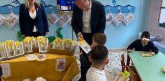 Torre del Greco, donati 200 libri sul Giubileo ai bambini della scuola materna