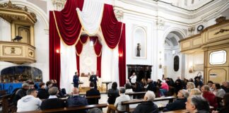 La Croce di Cariati torna a casa: restaurata dagli “Scugnizzi a Vela” con il cuore della città