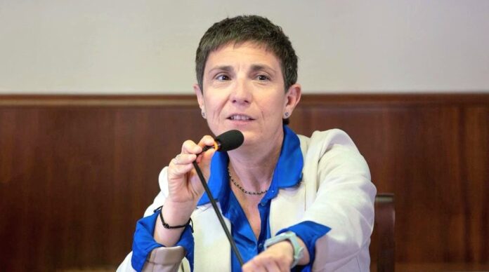 Torre del Greco: oltre 20mila turisti nei primi tre mesi dell’anno, da imposta di soggiorno ricavati circa 30mila euro che saranno investiti nella promozione della città Torre del Greco: oltre 20mila turisti nei primi tre mesi dell’anno, da imposta di soggiorno ricavati circa 30mila euro che saranno investiti nella promozione della città