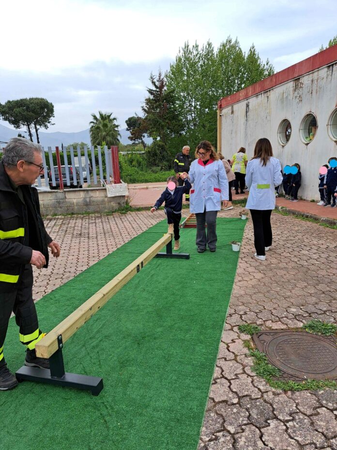 Pompei, “Pompieropoli” incanta i piccoli alunni del 2° Circolo Didattico