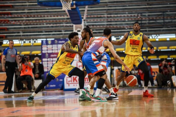 Scafati Basket, rush finale fatale alla Givova: vince Treviso