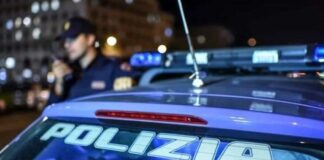 Torre del Greco, recuperata un'auto rubata: indagini per identificare l'uomo alla guida