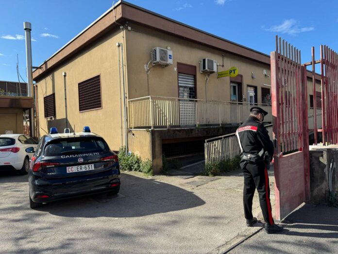 Colpo notturno alle Poste di via Argine: bancomat e cassaforti svuotati
