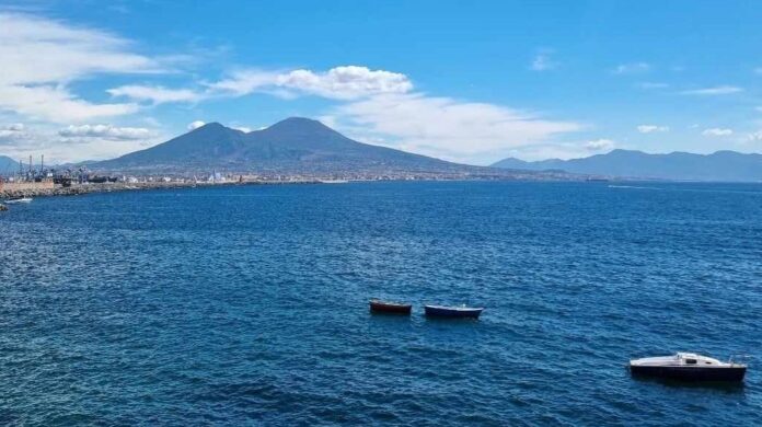 Napoli si illumina di blu per la Giornata Mondiale del Parkinson
