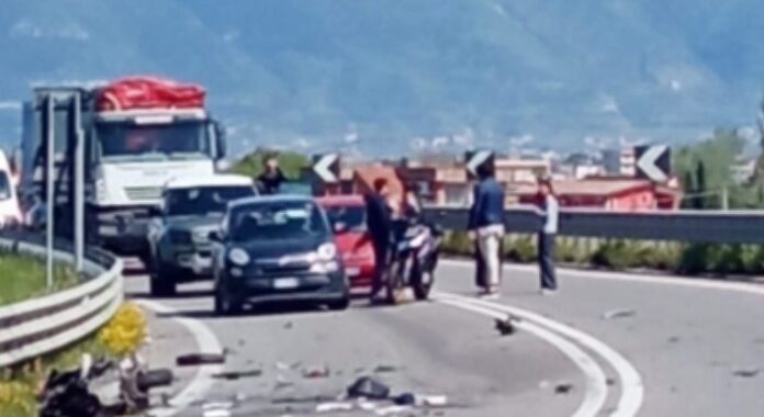 Angri, tragedia sulla Statale 268: muore giovane centauro di San Valentino Torio