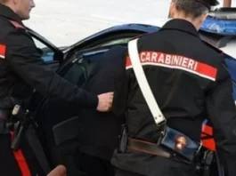 Arzano, tenta di estorcere denaro a un autolavaggio. Arrestato 43enne