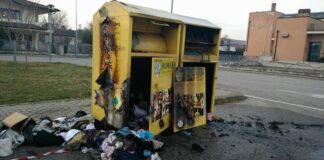 Portici, innesca diversi incendi. Arrestato un 20enne