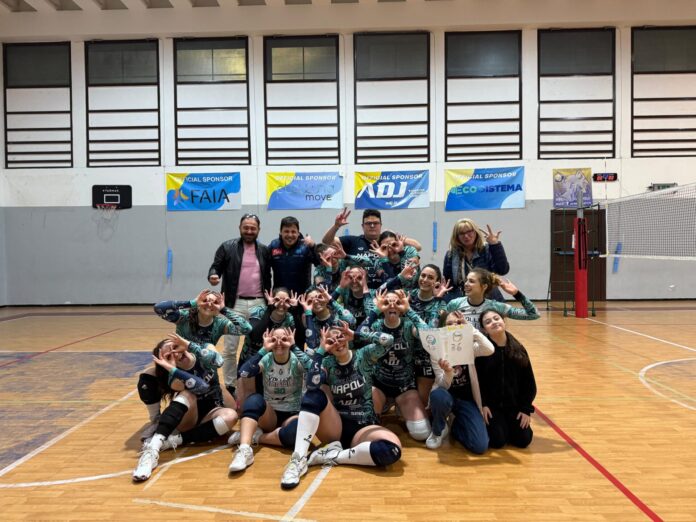 Grande impresa per il Volley Napoli: battuta la prima in classifica e raggiunti i playoff