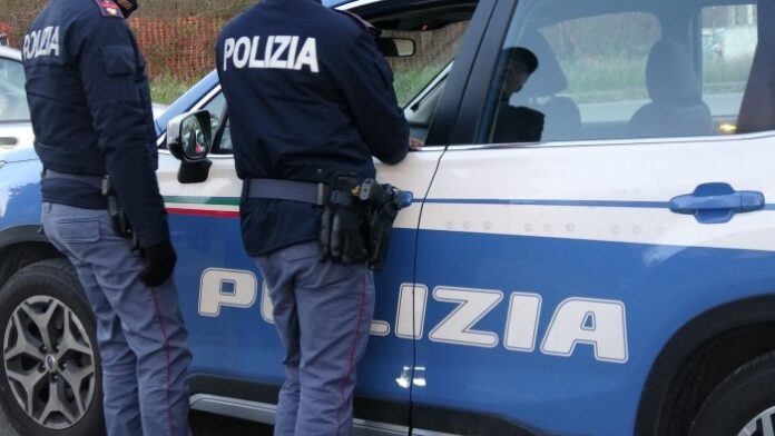 San Giovanni e Barra, controlli straordinari della Polizia: 175 persone identificate