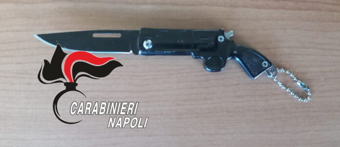 Portici, minaccia un coetaneo con un coltello al Granatello: 21enne denunciato