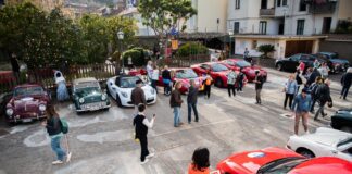 Sorrento, vetture storiche in città con la “1000 Miglia Experience Italy”