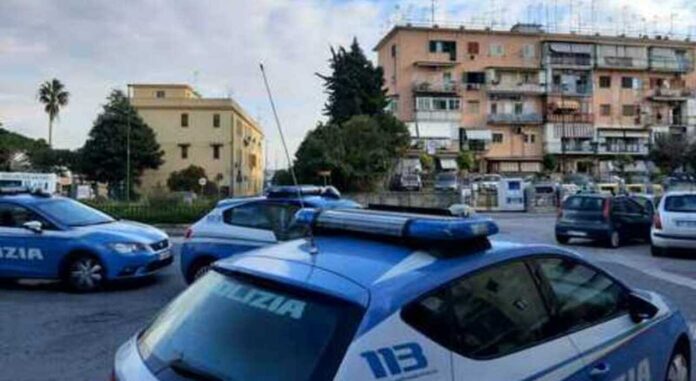 San Giovanni e Barra, controlli straordinari della Polizia: identificate 55 persone