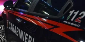 Napoli, fermato in moto senza patente né assicurazione: 21enne arrestato con 80 grammi di marijuana