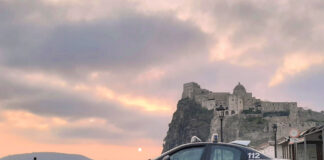 Ischia, raffica di controlli dei Carabinieri: denunce per guida senza patente, lavoro nero e abusi edilizi