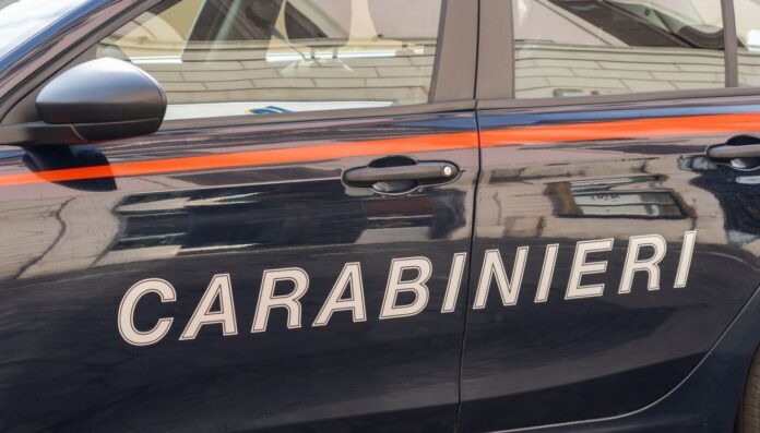 Nola, aggredisce l’ex compagna davanti alle figlie minori: arrestato 43enne