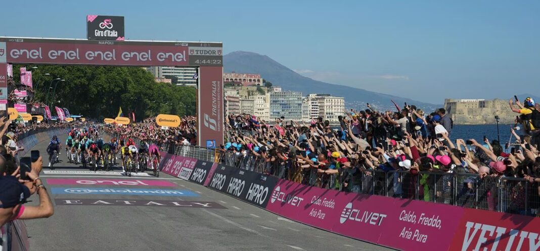 arrivo giro a napoli