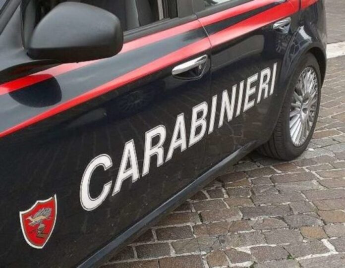 Torre del Greco, dramma all’alba: trovato un cadavere nei giardinetti della stazione