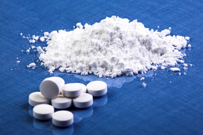 Ercolano, cocaina in auto e in casa: pusher in manette e sequestrati 15mila euro in contanti