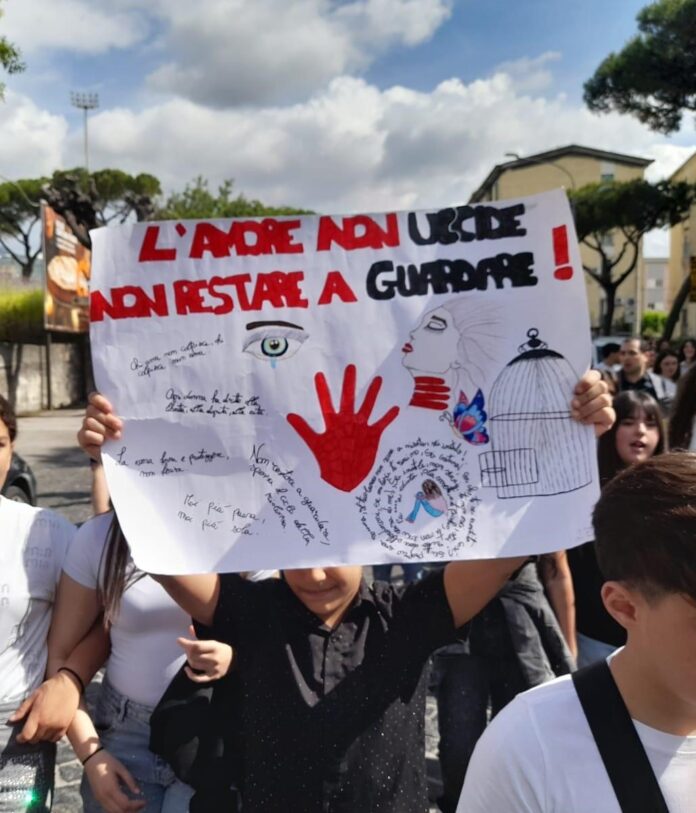 Sant’Agnello, la Commissione Pari Opportunità in marcia con i giovani contro la violenza di genere