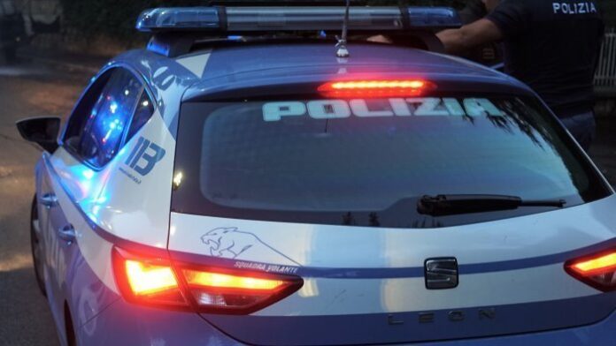Napoli, Via Toledo: rintracciato dalla Polizia di Stato dopo una rapina ad un passante