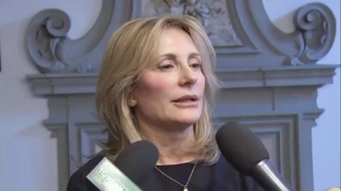 Sorrento, sciolto il consiglio comunale: nominata commissaria prefettizia Rosalba Scialla Sorrento, sciolto il consiglio comunale: nominata commissaria prefettizia Rosalba Scialla
