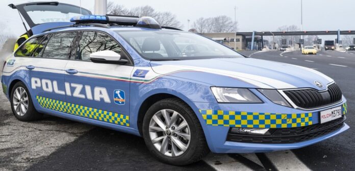 Auto di lusso rubate e riciclate: blitz in tutta Italia e 51 persone indagate