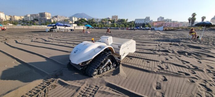 Torre Annunziata, parte il servizio spiaggia