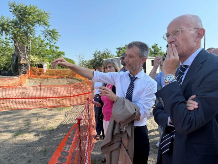 Villa dei Misteri, a Pompei si torna a scavare: riemergono l’ingresso antico, la via Superior e il quartiere servile Villa dei Misteri, a Pompei si torna a scavare: riemergono l’ingresso antico, la via Superior e il quartiere servile