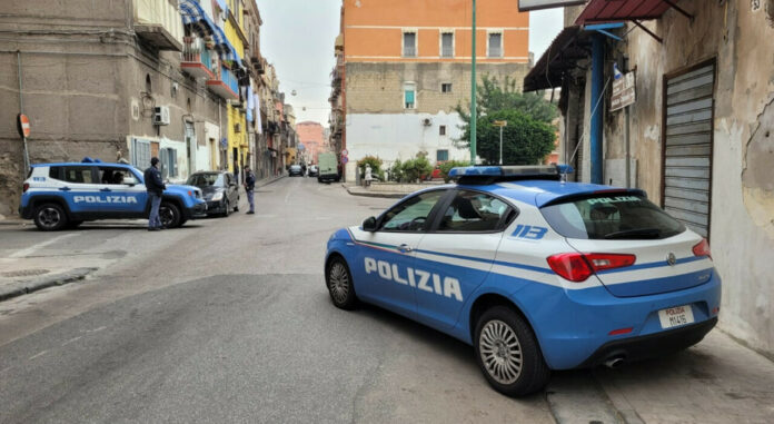 Controlli straordinari a Torre Annunziata: identificati 120 soggetti, una denuncia