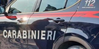 Napoli, via Marina: turisti americani rapinati in pieno giorno. Arrestato 40enne nigeriano
