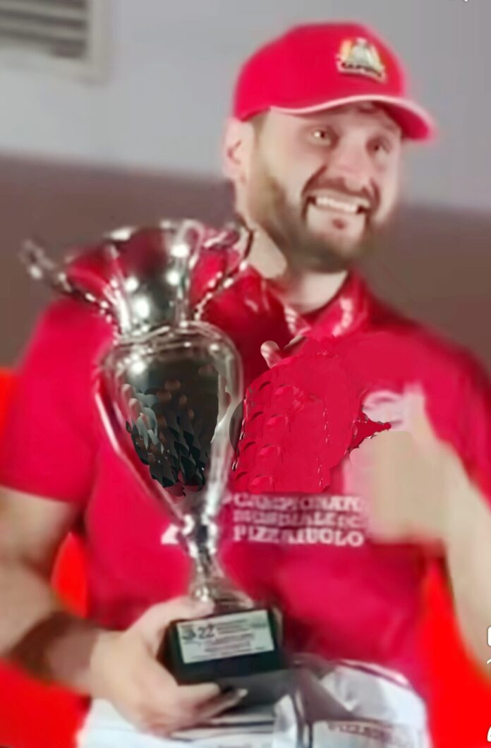 Simone Zullo, il nuovo Campione Mondiale di Pizza Classica: "La Volontà di Vincere e la Forza del Crederci"