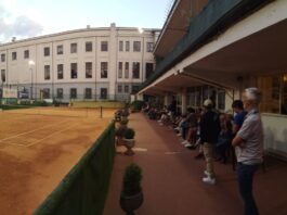 Ultime avvincenti sfide al Social Tennis Club di Cava, sabato la finale dell’Open Damarila 2025