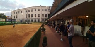 Ultime avvincenti sfide al Social Tennis Club di Cava, sabato la finale dell’Open Damarila 2025