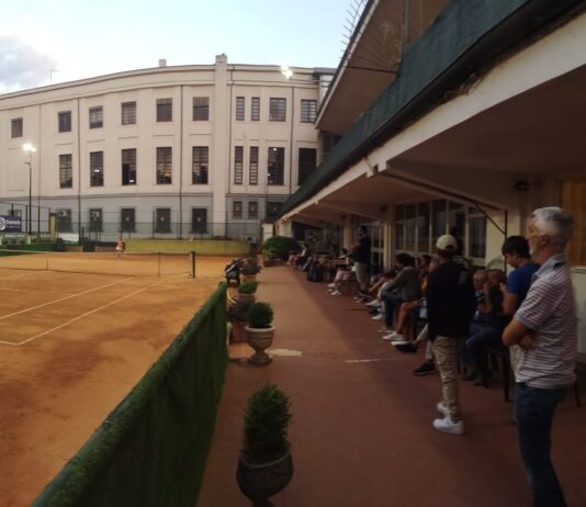 Ultime avvincenti sfide al Social Tennis Club di Cava, sabato la finale dell’Open Damarila 2025