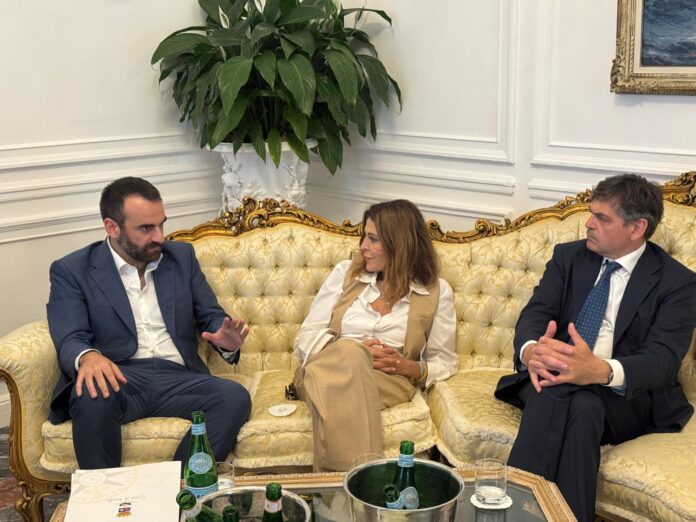Turismo, il Ministro Santanchè incontra i sindaci di Capri e Amalfi