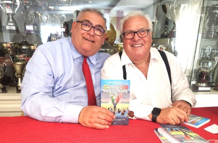 “Campioni per sempre”, Coppola celebra il quarto scudetto del Napoli con gli eroi del primo tricolore