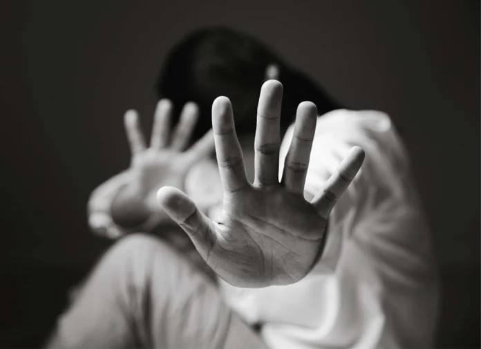 Volla: accoltella la compagna, 59enne arrestato dai Carabinieri. La vittima denuncia mesi di violenze