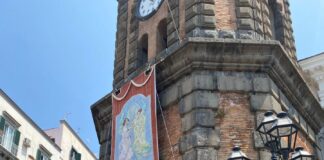 Torre del Greco: cerimonia dell’alzabandiera, cresce l’attesa per i quattro altari